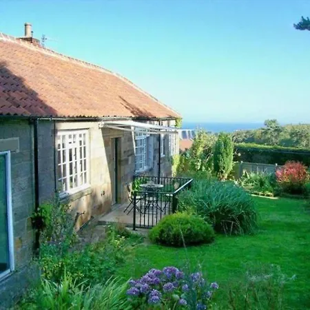 Sea View Cottage, Dunsley ساندسيند